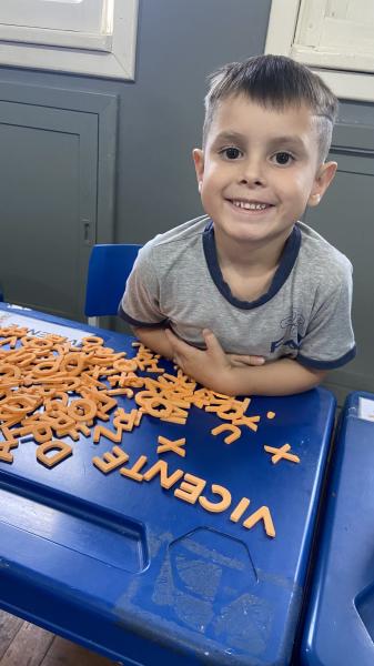 Alfabeto Móvel: Uma Estratégia Lúdica e Significativa para a Alfabetização na Educação Infantil