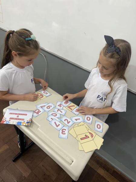 Jogo de Matemática Ensina Antecessor e Sucessor de Forma Divertida para Alunos do 1º B