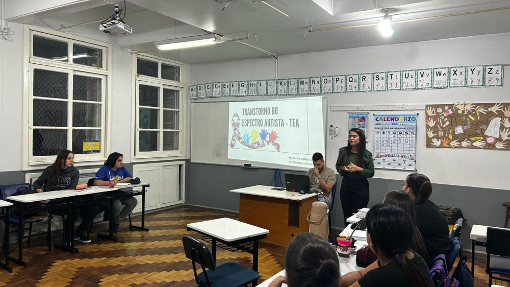 Curso Técnico em Enfermagem promove aula sobre inclusão de crianças com TEA no ambiente hospitalar